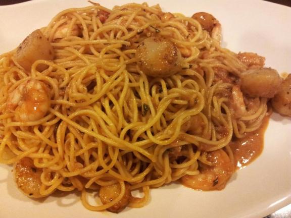 crabmeat spaghetti with prawns & scallops in pink sauce (creamy tomatoes)