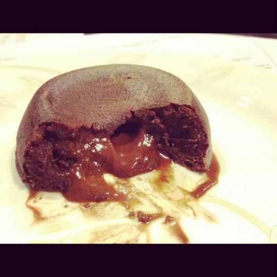 success at 3rd try!chocolate lava cake oozing lava @ home 0n 22.8.2012