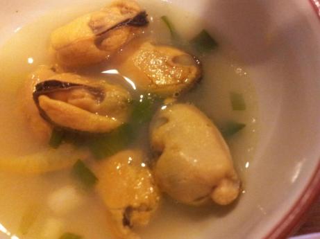 drunken mussels with wine & orange zest