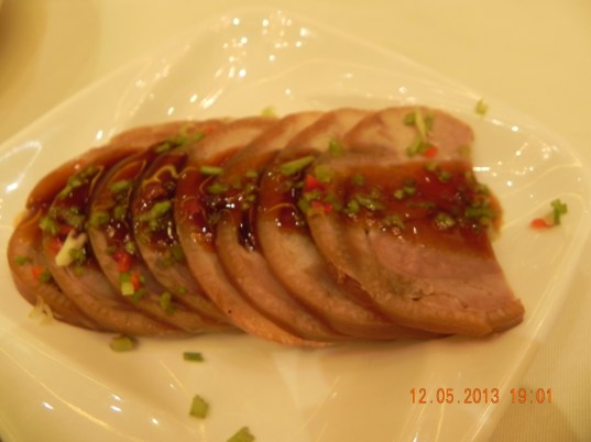 酱蹄 sliced sauce trotters