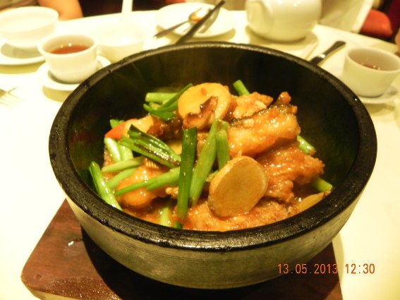 海斑 (garoupa) in claypot