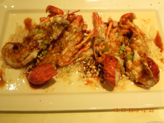 2 small lobsters halved with golden mushrooms