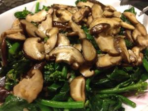 poached HK kailan with shitake