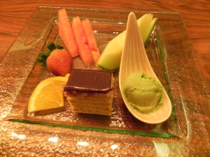 fruit & cake dessert