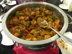 aloo gobi (cauliflower) & potatoes