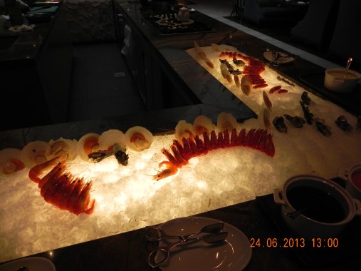 oysters, scallops, prawns