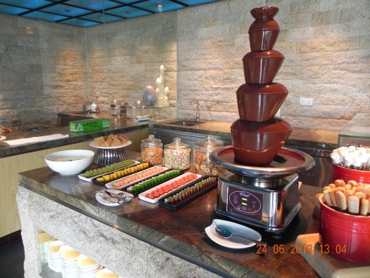 dessert - 9 layer cake & angkukueh