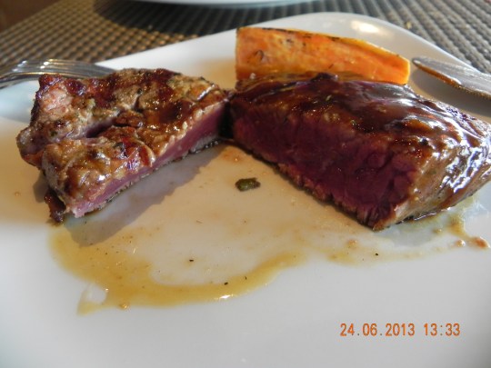 grilled aussie beef tenderloin (medallion)