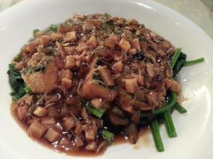 tofu spinach with diced abalones & seafood