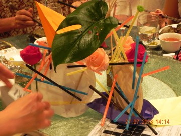 valiant attempt at 草船借箭