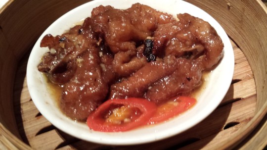 steamed chicken feet