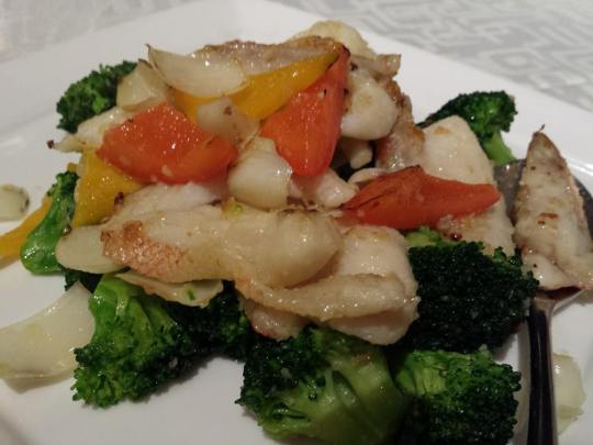 star garoupa fillet with brocoli & lily bulbs