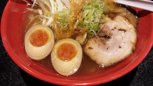 ramen - tomiyama black (富山ブラック) from menya iroha