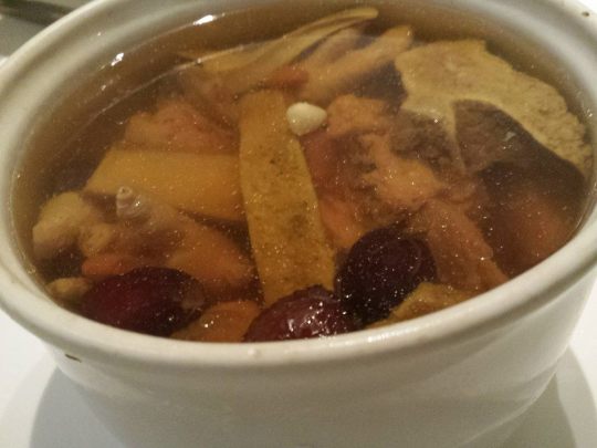 lie tong 例汤 (soup of the day)