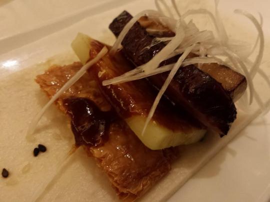 foie gras, smoked duck & crispy beancurd skin in pancake wrap