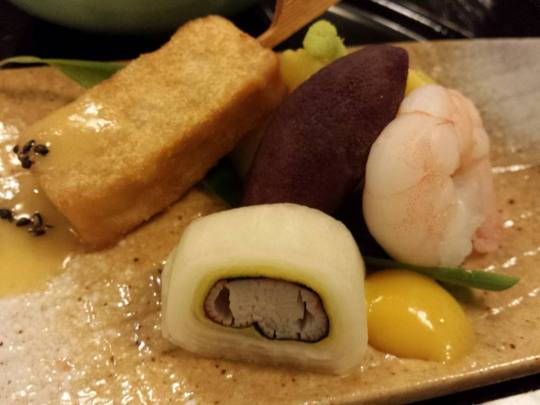 prawn,tofu, yam & roll