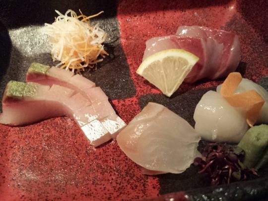 sashimi moriawase (shima aji, hirame, hotate, kampachi)