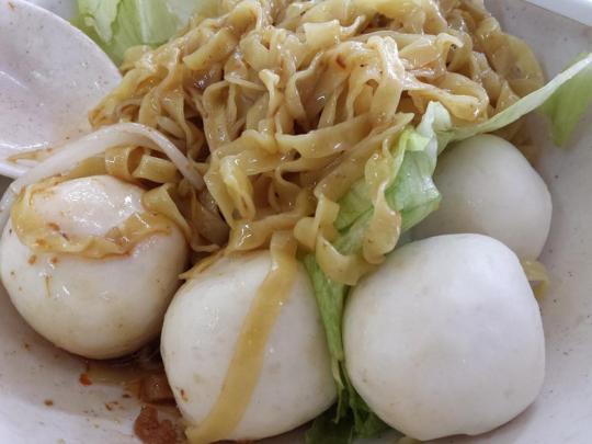 teochew fishball noodles S$2.80