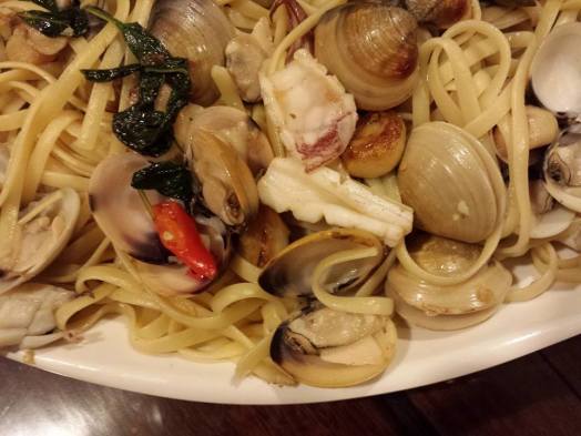 1509676_10152286179089494_1388977145_n