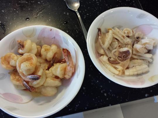 medium prawns & squid fried with butter