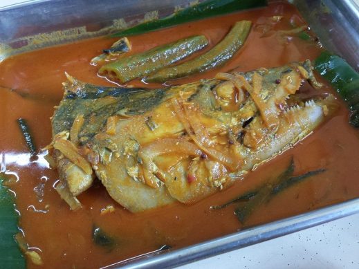 S$6 fish head curry - cheap, average