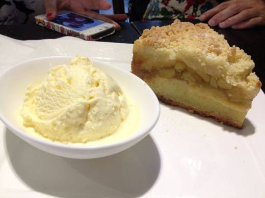 apple crumble with vanilla ice cream
