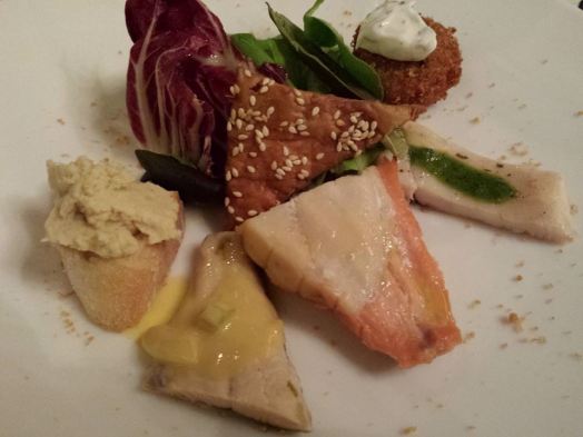 45euros pax menu darsena #1 selection of 5 lake fishes done different ways