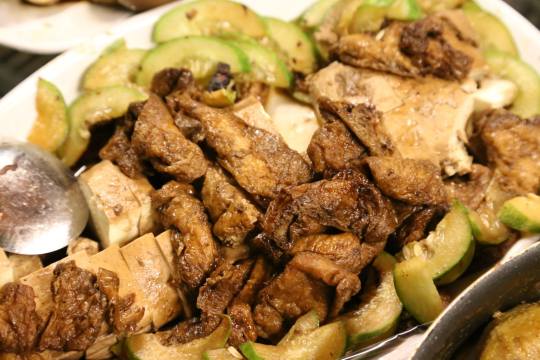 braised tau kua & tau pok