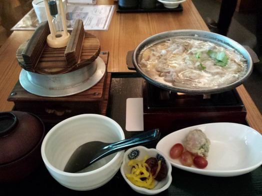 unagi & gyudon kamameshi set with kurobuta