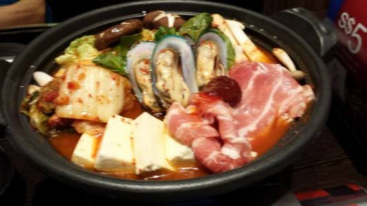 kurobuta kimchi nabe