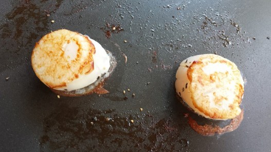 large & plump pan-seared hokkaido scallops