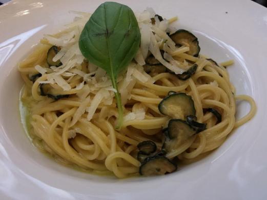 vege cheese pasta was excellent