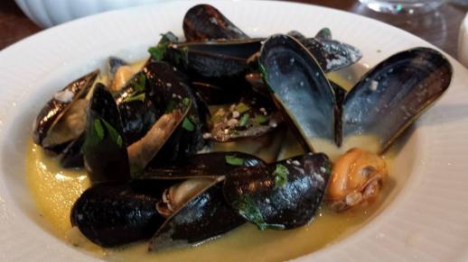 mussels in white wine
