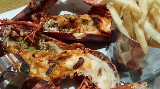 GBP20 lobster (about 1.5lb or 650g)