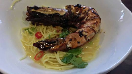 king prawn noodles (黄焖大虾面)