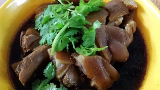 幸福潮州小食 pig trotter