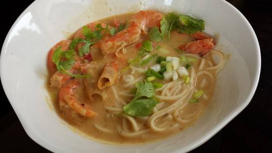 braised prawn noodles (黄焖虾面)
