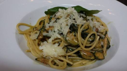 €12 spaghetti alla nerano (zucchini & parmesan)
