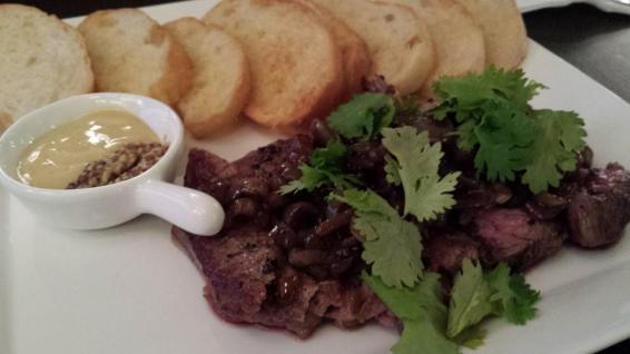 D-I-Y steak sandwich - S$22