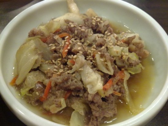 5000won (US$5) naengmyeon cold noodle came with bulgogi