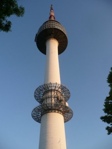N Seoul tower