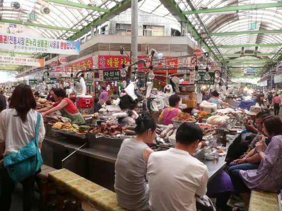 kwangjang market