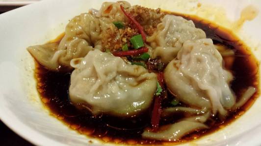 spicy dumplings (抄手)