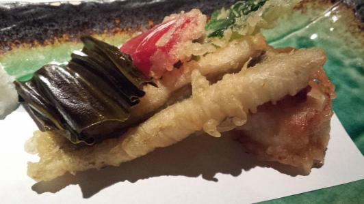 #7 excellent tempura - anago (conger eel), very good hotate, shiso 紫蘇 leaf (also called oba), and red pepper.
