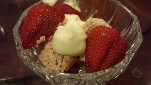 deconstructed strawberry cheese cake