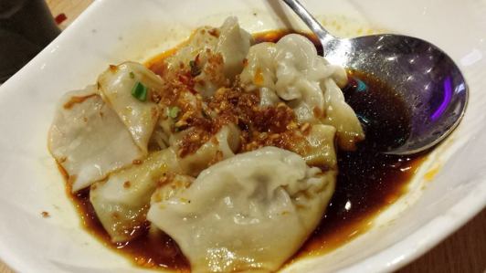 spicy dumplings (抄手)