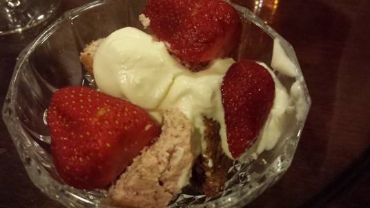 deconstructed strawberry cheese cake
