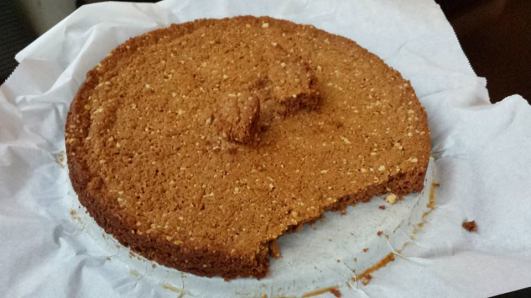 caramel cashew nut digestive biscuit base