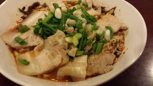 instant chashu mala ramen (麻辣快熟面)