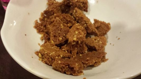 caramel cashew nut digestive biscuit base